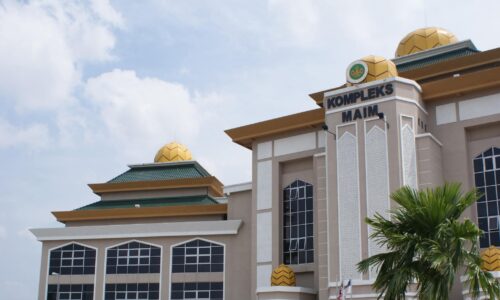 MAIM LATIH BELIA ASNAF JADI PEMIMPIN SECARA PERCUMA