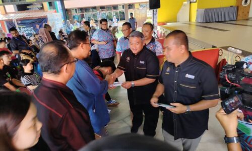 WRUR: TAPEM SUNTIK SEMANGAT ANAK MELAKA CEMERLANG AKADEMIK