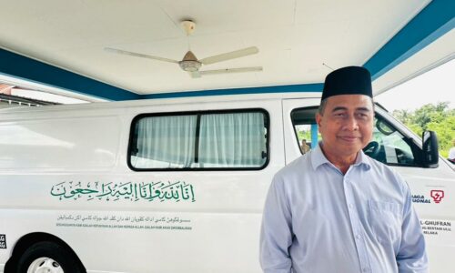 TNB SUMBANG VAN JENAZAH BAHARU, AKHIRI PENANTIAN 10 TAHUN MASJID AL-GHUFRAN