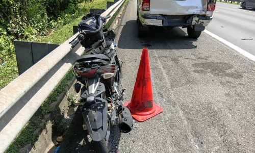 TENTERA MAUT MOTOSIKAL REMPUH 4X4 ROSAK DI LORONG KECEMASAN