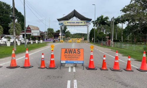STRUKTUR TIANG ROSAK: JAMBATAN SUNGAI RAMBAI DITUTUP, PENGGUNA DINASIHAT GUNA LEBUH AMJ