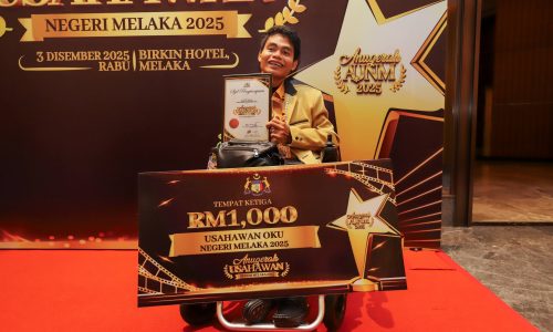 STATUS OKU INSPIRASI MOHD NORAFI BERGELAR USAHAWAN BERJAYA