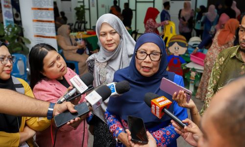 JKM LAKSANA PROSES PEMUTIHAN, PASTIKAN BANTUAN SAMPAI KEPADA YANG BENAR-BENAR LAYAK – EXCO