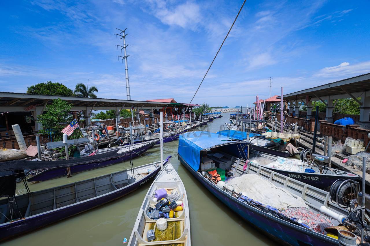 6237650776180769829 (1)