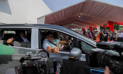 MELAKA SASAR SEDIAKAN 300 STESEN PENGECAS EV