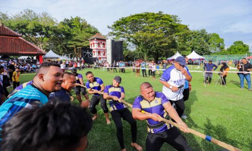 SUKAN SATUKAN ORANG MASJID TANAH