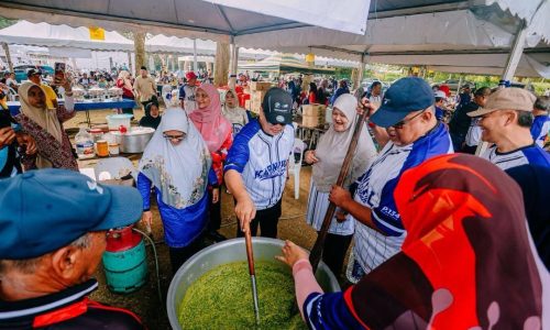 MASJID TANAH: KAMPUNG KITA JADI ACARA TAHUNAN