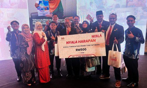 KOLEJ TINGKATAN ENAM TUN FATIMAH RAIH ANUGERAH NYALA HARAPAN