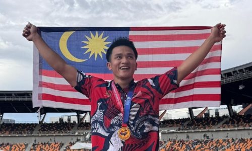 SUKAN SEA: ELRICK MAHU HARUMKAN NAMA MELAKA, NEGARA