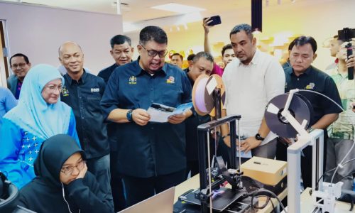 RUANG DAYA CIPTA MELAKA SEDIA LATIHAN AI, TEKNOLOGI PERCUMA