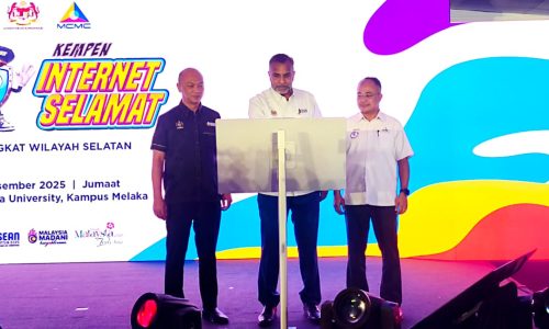 KEMPEN INTERNET SELAMAT 2.0 FOKUS DIDIK IBU BAPA KESELAMATAN DIGITAL