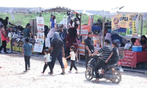PASAR TANI SUNGAI RAMBAI FOKUS PRODUK TEMPATAN
