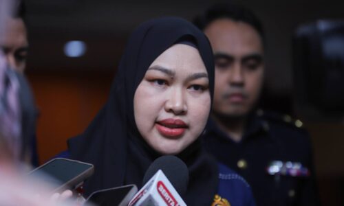 JPJ MELAKA SITA 85 KENDERAAN MEWAH MENERUSI OPS LUXURY