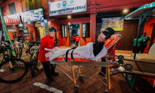 MELAKA LATIH LEBIH 900 SUKARELAWAN PARAKOM BERSEDIA HADAPI KES KECEMASAN