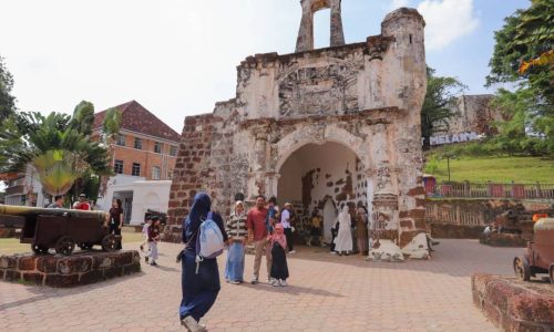 PELANCONG PUAS HATI, MELAKA KEKAL DESTINASI PILIHAN