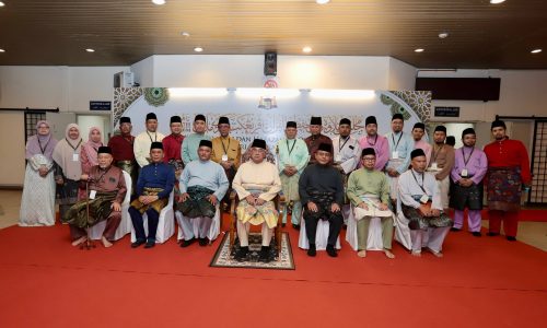 MELAKA KONSISTEN LAHIRKAN QARI, QARIAH, HAFIZ DAN HAFIZAH BERWIBAWA