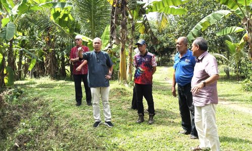 LAWATAN TURUN PADANG KENAL PASTI PUNCA BANJIR DI ASAHAN