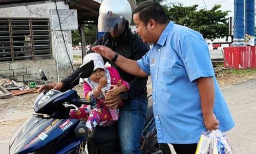 JPKK PANTAI ROMBANG EDAR 150 KIT SARAPAN HARI PERTAMA PERSEKOLAHAN