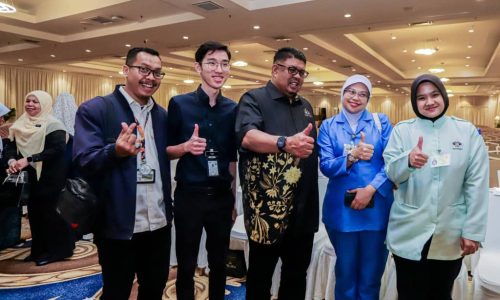 MELAKA SELESAI LEBIH 16,000 ADUAN DALAM SISPAA