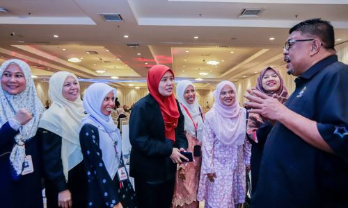 CUTI KHAS AWAL RAMADAN: PENJAWAT AWAM MELAKA TERHARU, HARGAI KEPRIHATINAN KETUA MENTERI