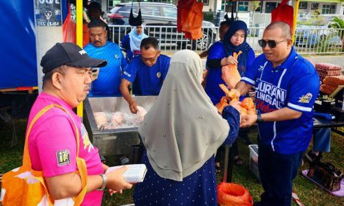 AYAM PERCUMA, REZEKI PAGI WARGA DURIAN TUNGGAL