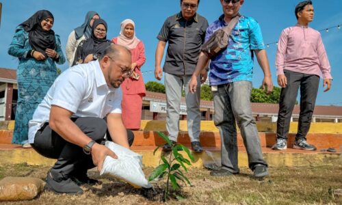 PPSPM LAKSANA INISIATIF HIJAU, SEMAI BUDAYA CINTAI ALAM SEKITAR
