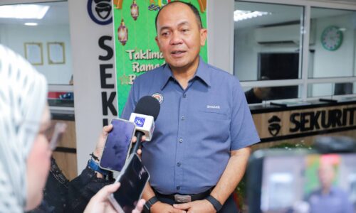 DUA BAZAR AIDILFITRI BEROPERASI SEMINGGU LEBIH AWAL