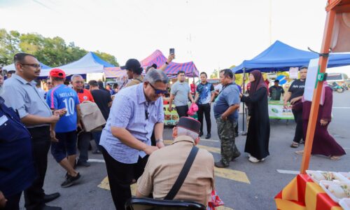 NOSTALGIA TIGA DEKAD, PASAR MALAM TAMAN BERTAM JAYA TERUS ‘HIDUP’