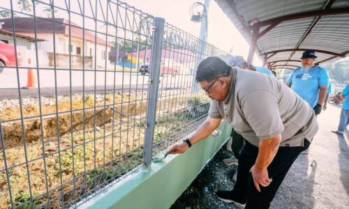 KOMITMEN AB RAUF TERHADAP KEBAJIKAN RAKYAT TANJUNG BIDARA DIPUJI