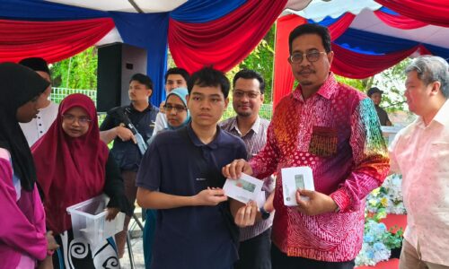 BANTUAN RAMADAN, SYAWAL BANTU MUALAF MELAKA TERUS MELANGKAH