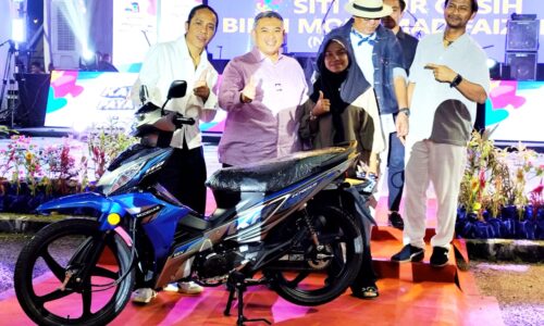 REZEKI KONSERT AMAL, DUA PENGUNJUNG MENANG MOTOSIKAL