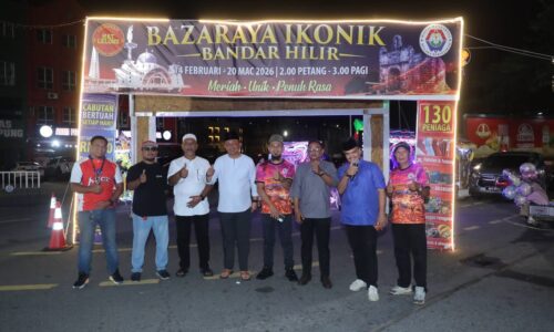 20,000 PENGUNJUNG SERBU BAZAR IKONIK BANDA HILIR