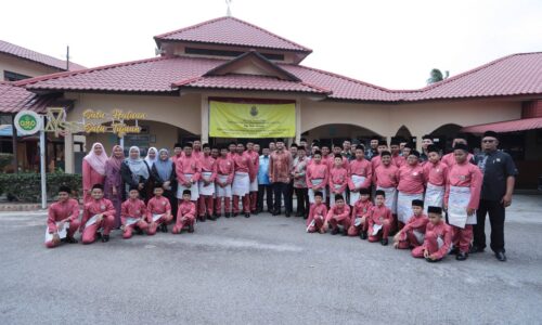 RAJA MUDA SELANGOR BERKENAN SANTUNI 38 ANAK YATIM RAYSAS