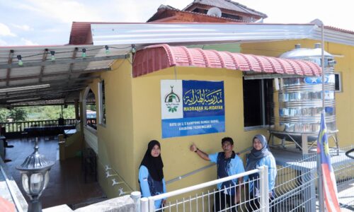 SUNGAI BADAU TIDAK TERSISIH