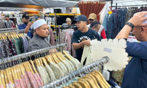 BAZAR DI MELAKA SEMAKIN MATANG, EKONOMI PENIAGA BERKEMBANG