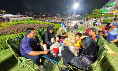 DATARAN BANDARAYA MBMB TERUS JADI PILIHAN IFTAR SANTAI BERSAMA KELUARGA