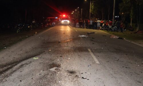 TIGA REMAJA MAUT, SEORANG PARAH KEMALANGAN MOTOSIKAL DI TAMBAK PAYA