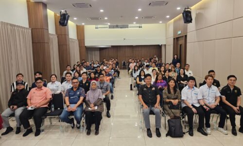 BIMBINGAN KEWANGAN BUKA PELUANG UNTUK USAHAWAN MELAKA BERKEMBANG