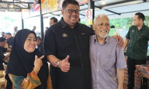 BIBIT KEMESRAAN KETUA MENTERI SANTUNI ORANG PAYA LUBOH