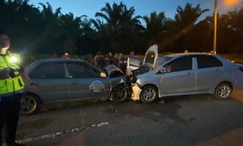 DUA MAUT KEMALANGAN KERETA DI JALAN SERKAM–BEMBAN