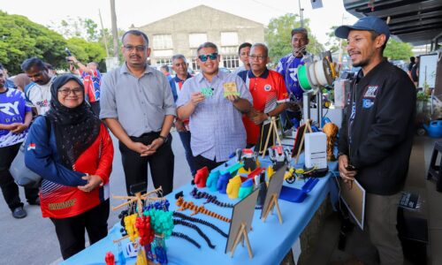PACU EKONOMI ANAK MUDA PAYA RUMPUT