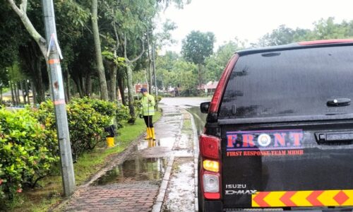 ANGGOTA ‘F.RON.T’ MBMB BERTUGAS 24 JAM TANGANI KES KECEMASAN