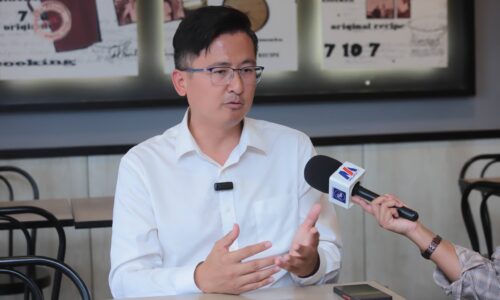 JUALAN RAHMAH BERGERAK RINGANKAN BEBAN PERBELANJAAN RAKYAT