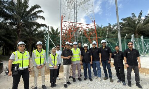 AIDILFITRI: MELAKA TINGKAT KUALITI JALUR LEBAR UNTUK KESELESAAN ANAK PERANTAU