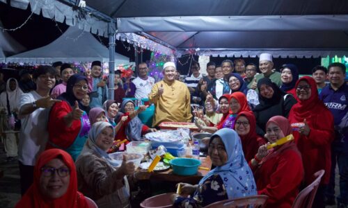 ‘SEKAMPUNG’ PANTAI KUNDOR SEMARAK MAKANAN TRADISI