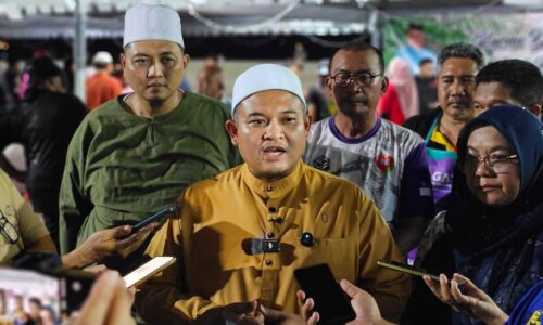 PARKIR PERCUMA TAMBAH KEMERIAHAN ‘MOOD’ RAYA DI MELAKA