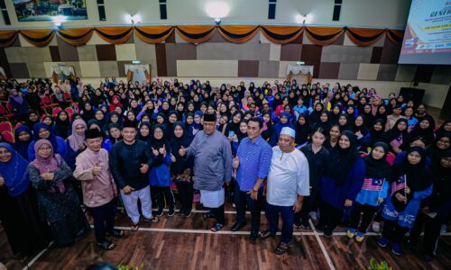 MELAKA MAHU LAHIRKAN PEMIKIR MUDA BERINTEGRITI