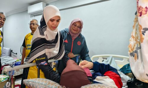 MELAKA ANTARA 4 NEGERI BANGUNKAN HOTEL WAKAF