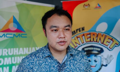 eDUN PACU TRANSFORMASI SIDANG DEWAN MELAKA