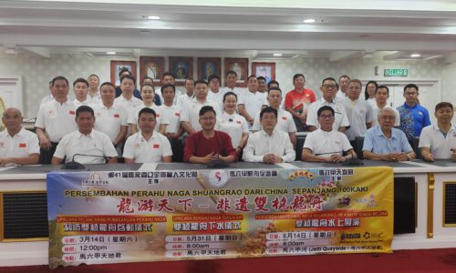 PERAHU NAGA ‘GERGASI’ BAKAL PUKAU ORANG MELAKA